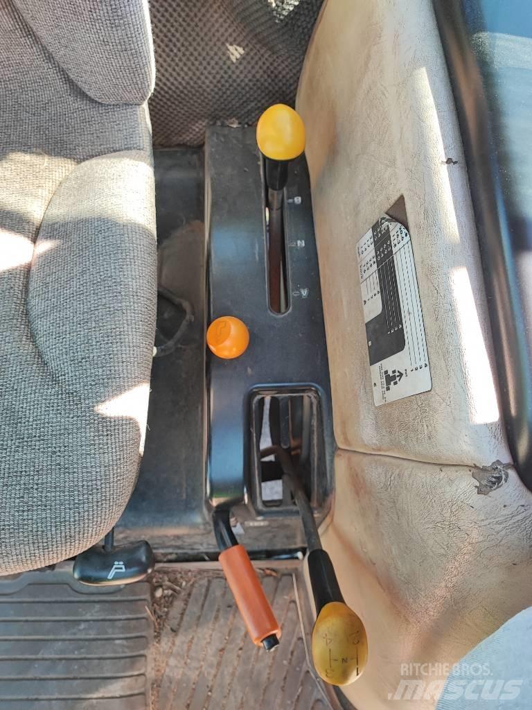 John Deere 4520 Compacttrekkers