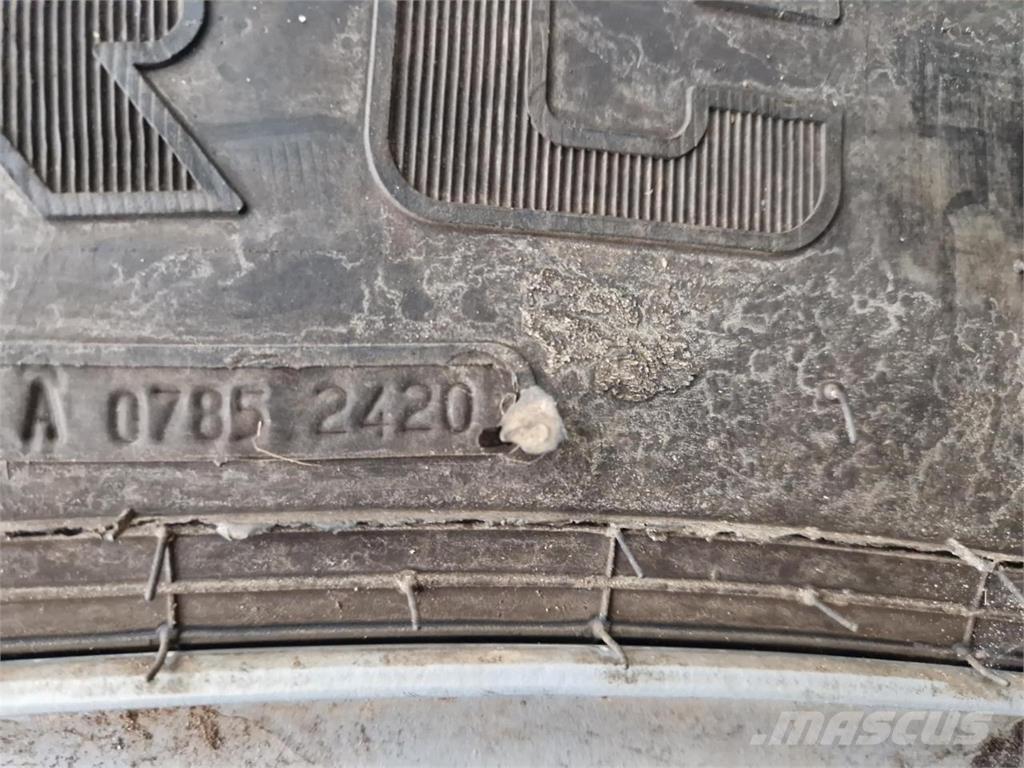 Ceat 340/85R48 Banden, wielen en velgen