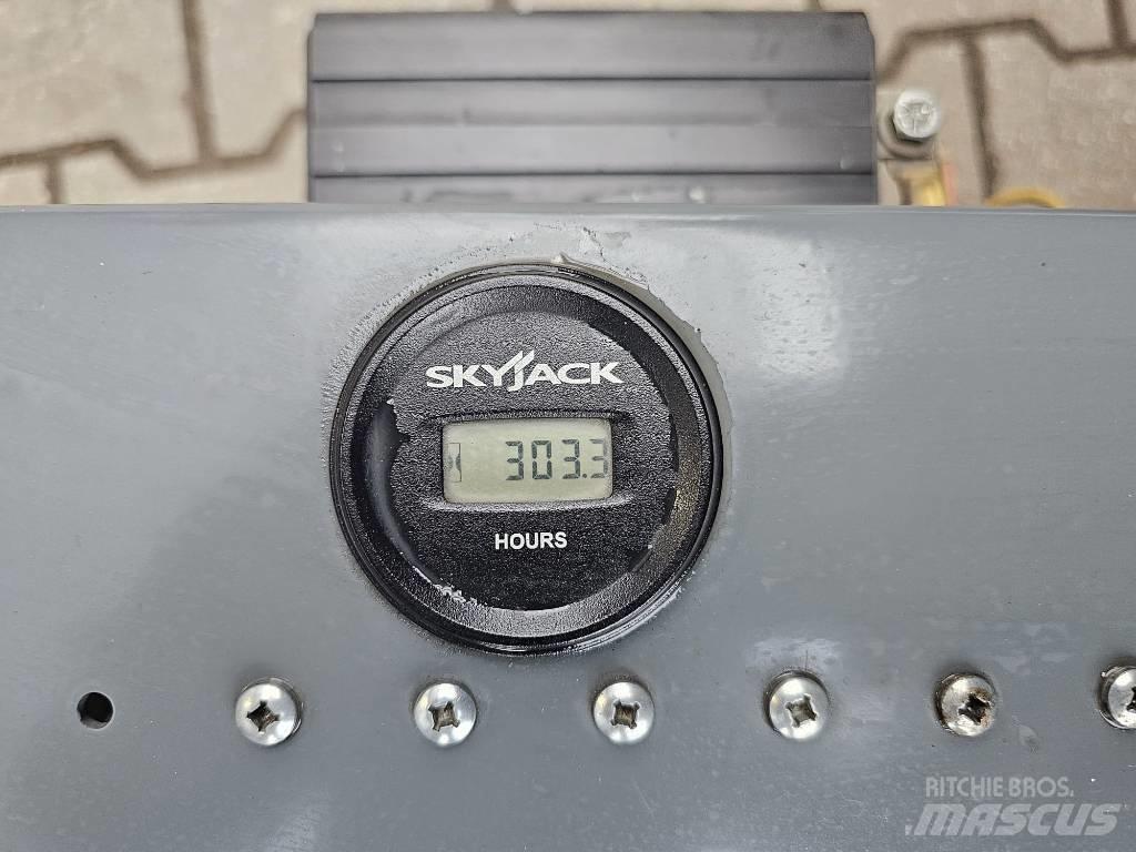 SkyJack SJ III4632 Schaarhoogwerkers