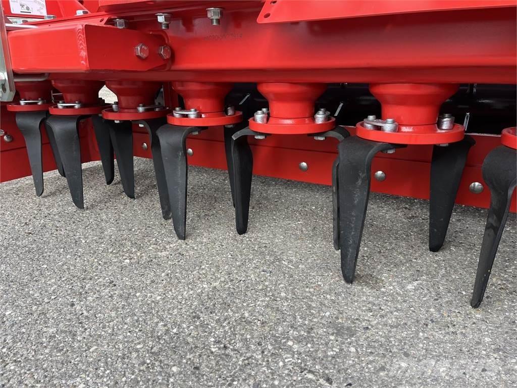 Kverneland M serie Rotorkopeggen / rototillers
