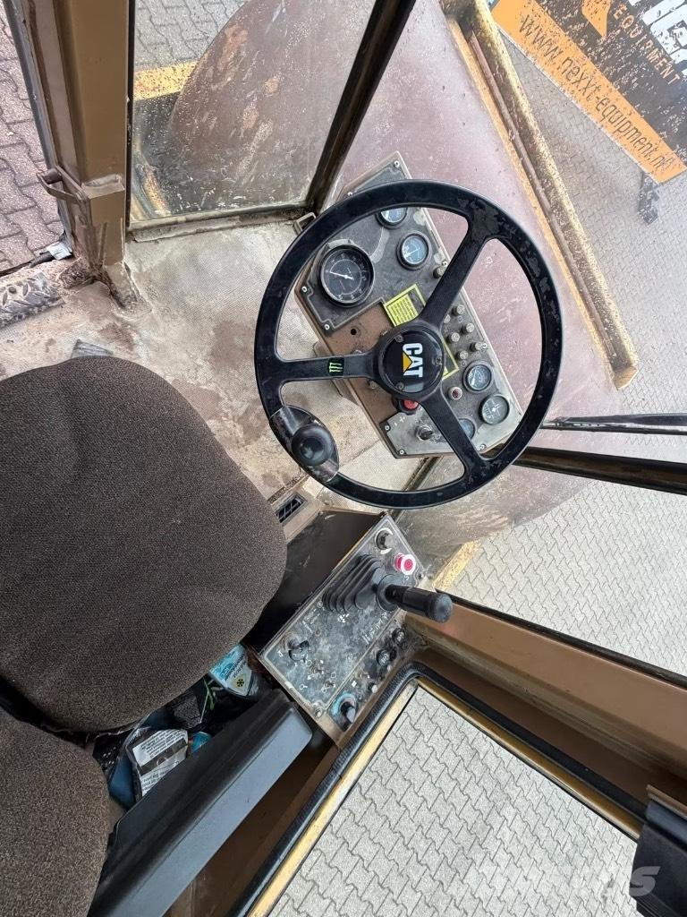 CAT CS 563 AW Trilrolwalsen