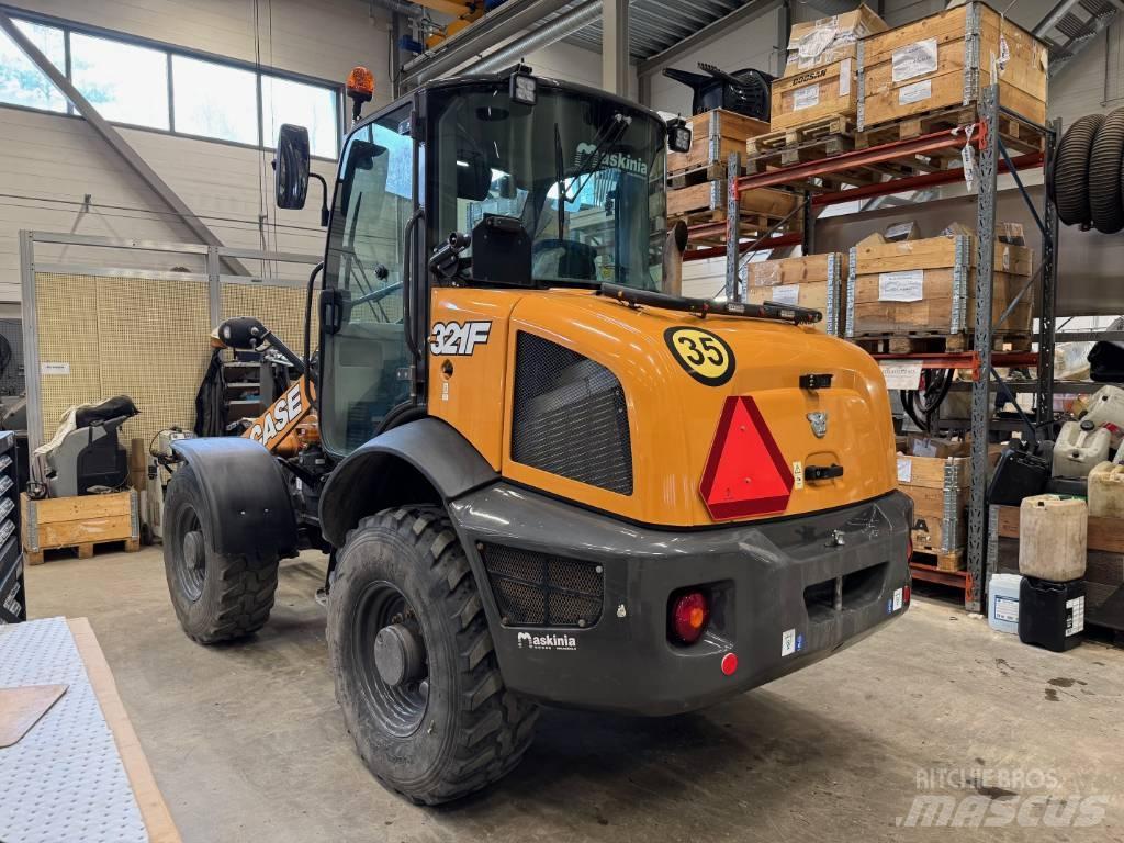 CASE 321F Wielladers