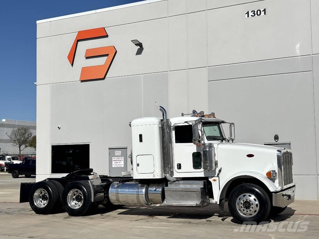 Peterbilt 367 Trekkers