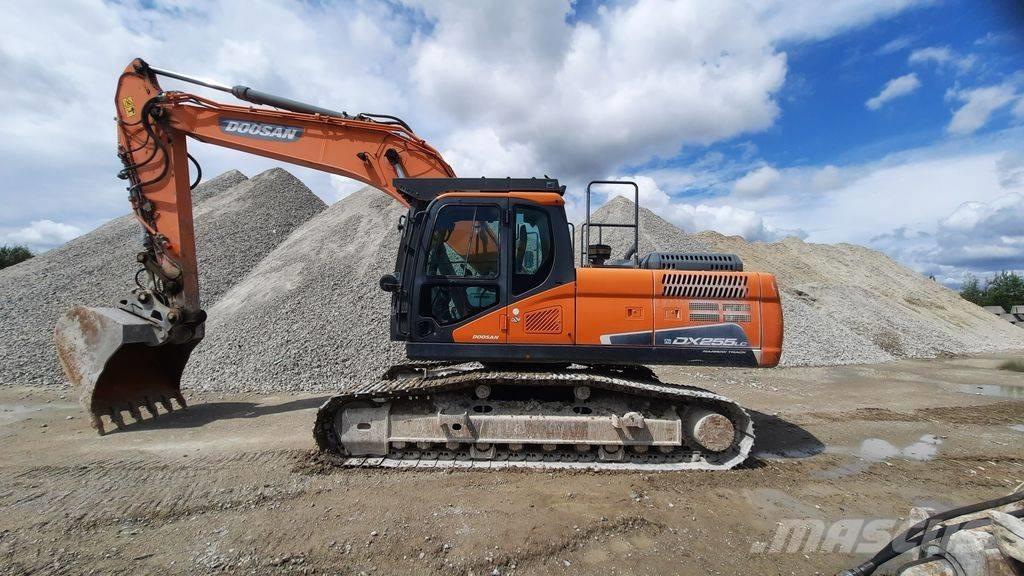 Doosan DX 255 LC-5 Rupsgraafmachines