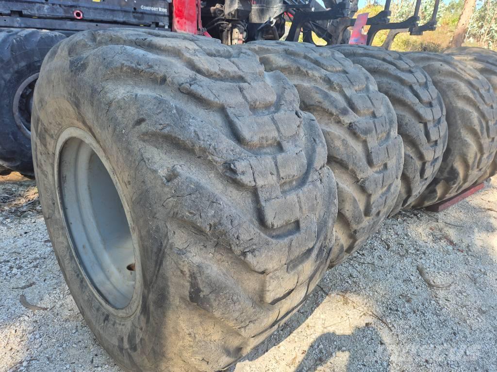 Nokian FOREST KING Banden, wielen en velgen