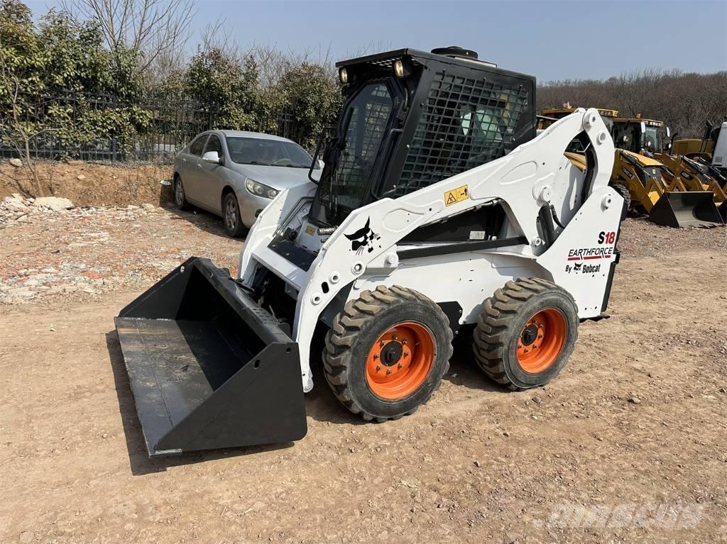Bobcat S 18 Schrankladers