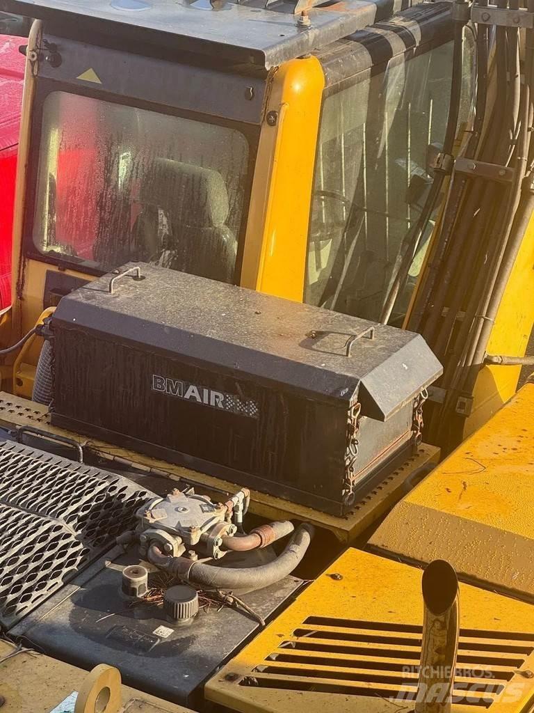 CAT M315C Wielgraafmachines