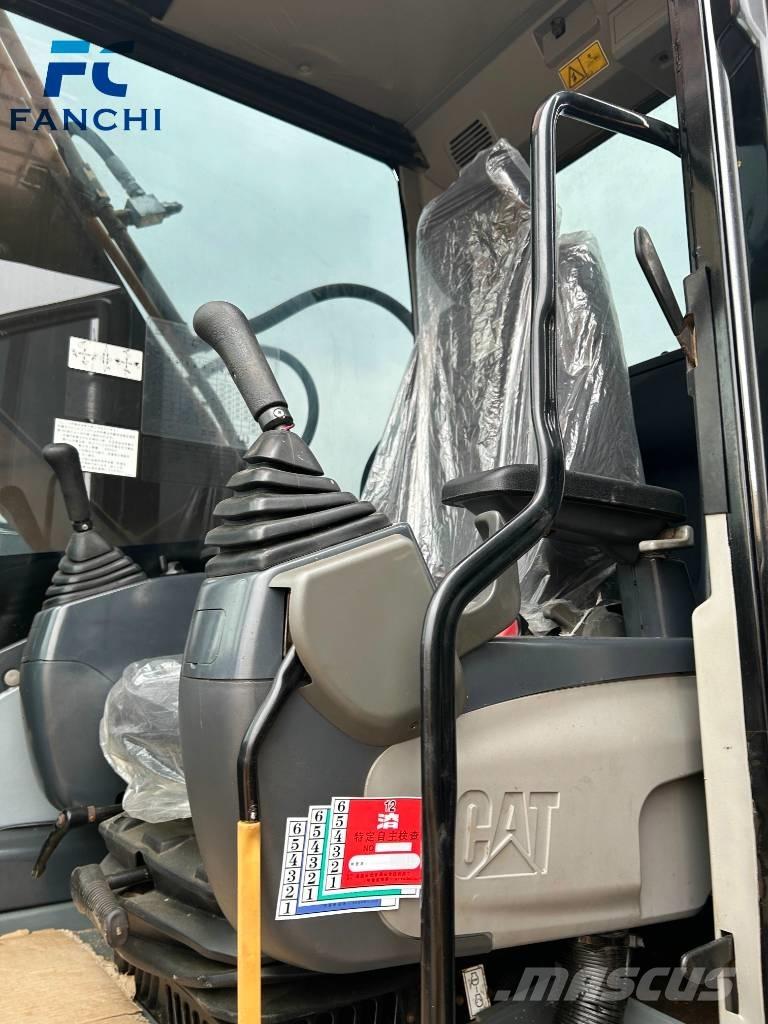 CAT 320d2 Rupsgraafmachines
