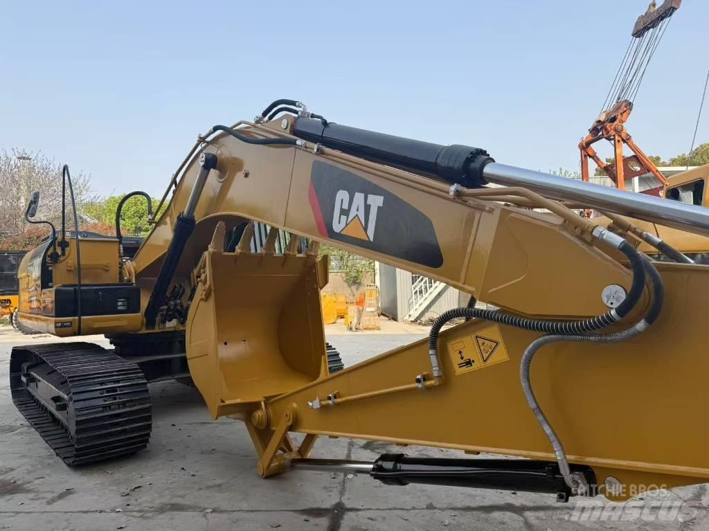 CAT 320 D2 Rupsgraafmachines