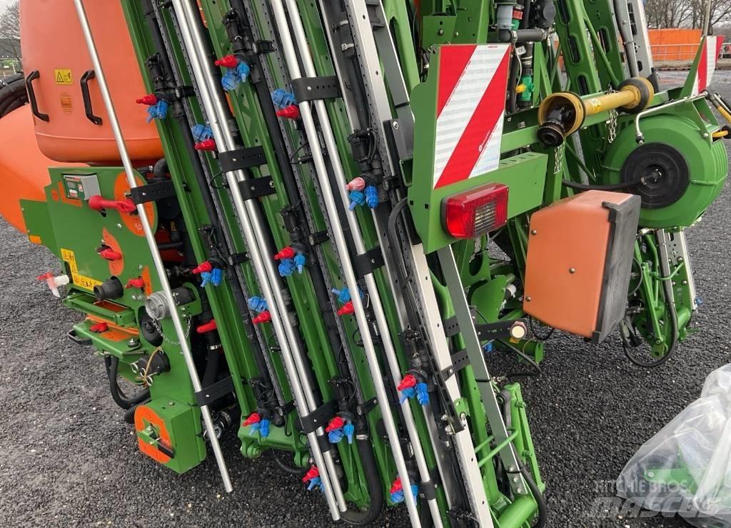 Amazone UF 1801 Getrokken spuitmachines