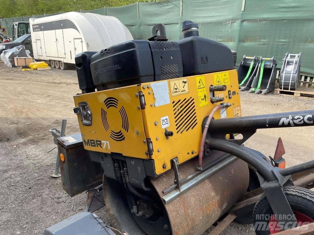 Mecalac MBR 71 Trilrolwalsen