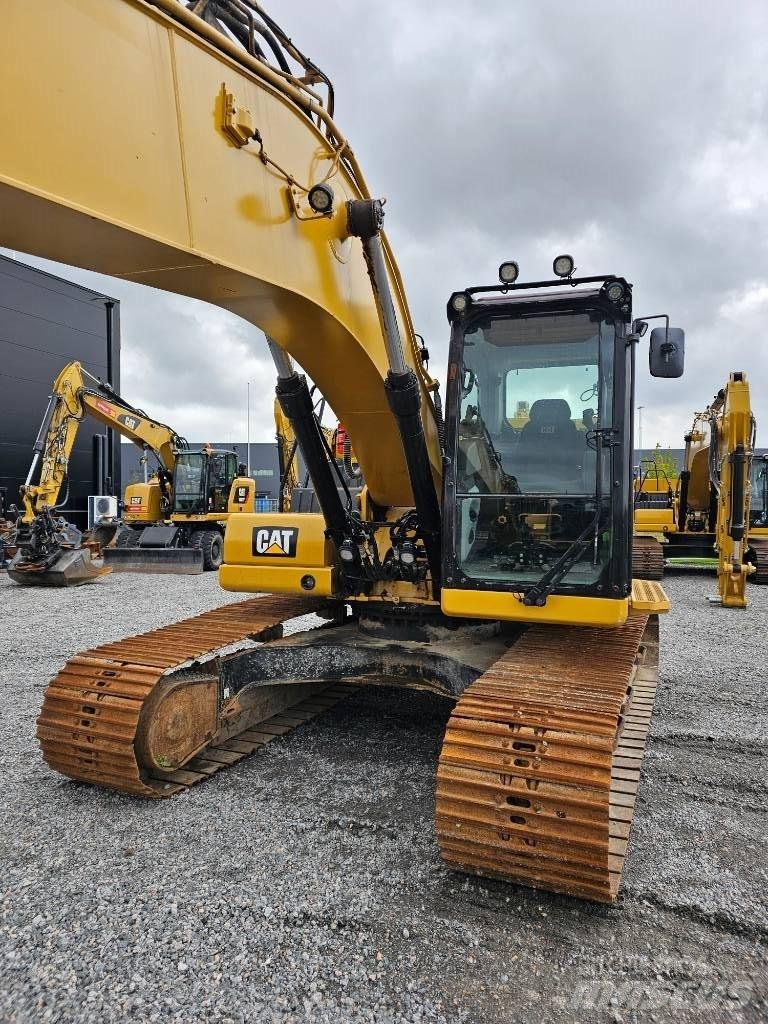 CAT 320 Rupsgraafmachines