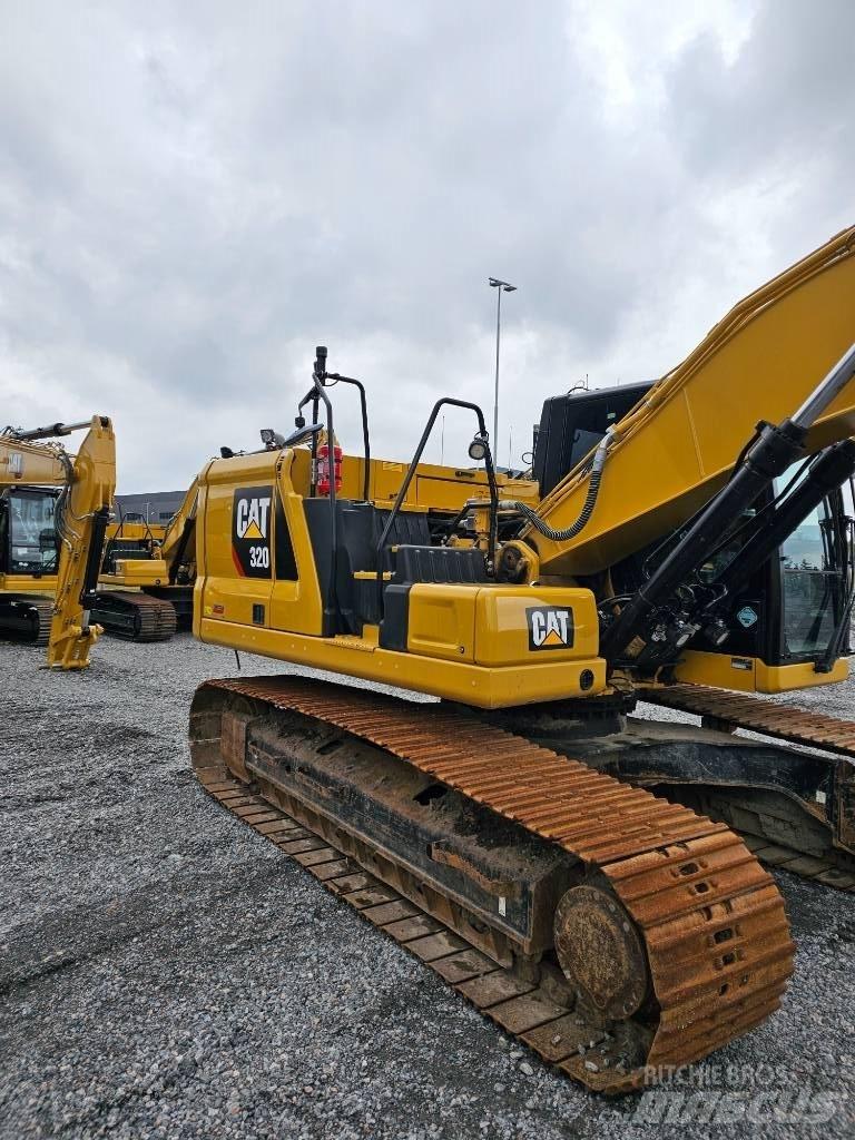 CAT 320 Rupsgraafmachines