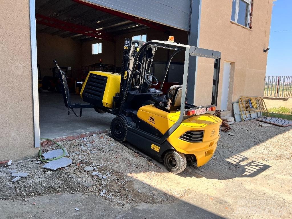 Om-Pimespo XE22 Elektrische heftrucks