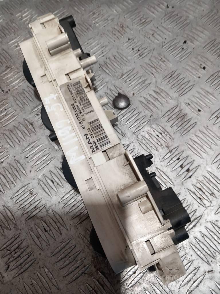 MAN TGM  81619906068 Cabine en interieur