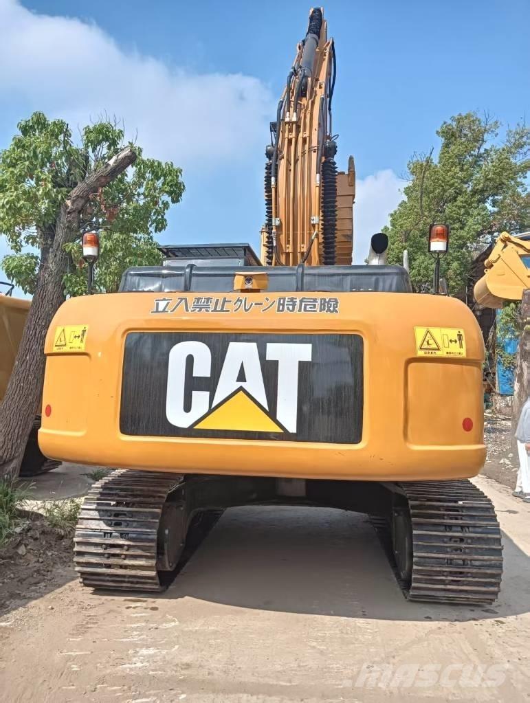 CAT 330 D Rupsgraafmachines