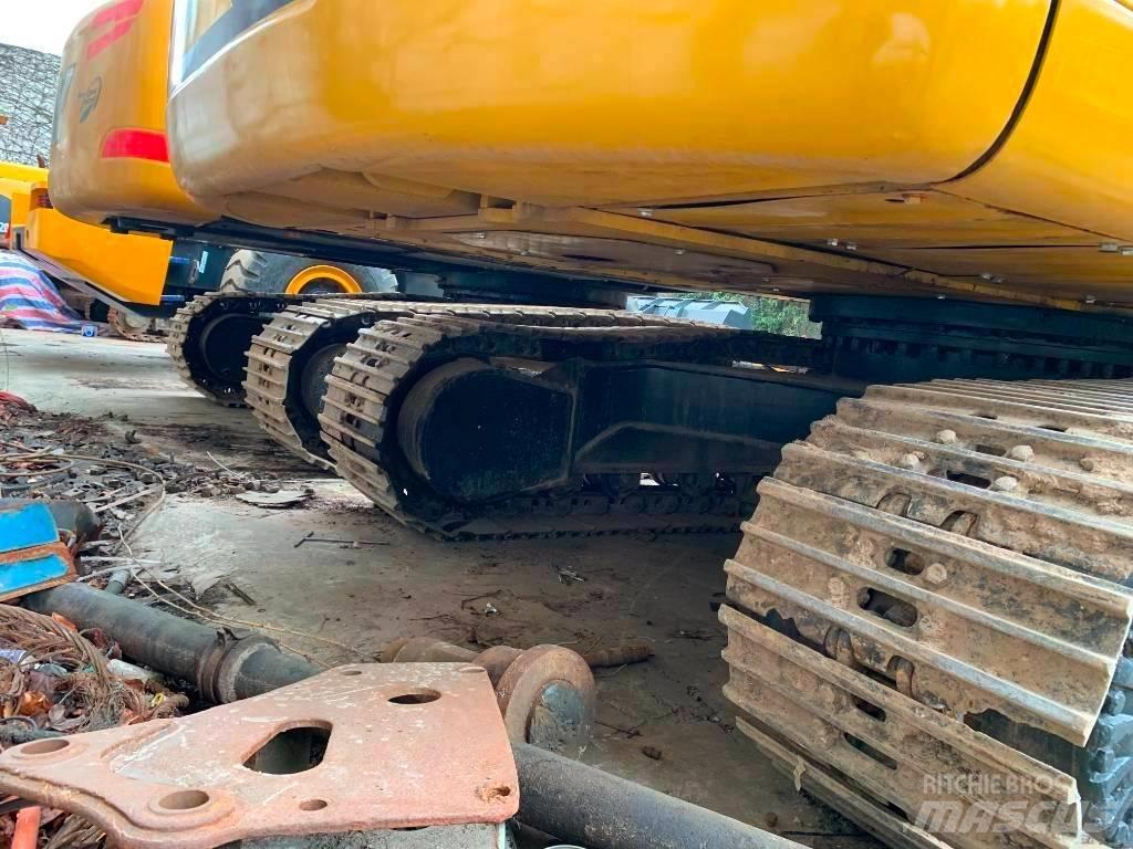 CAT 320D2 Rupsgraafmachines