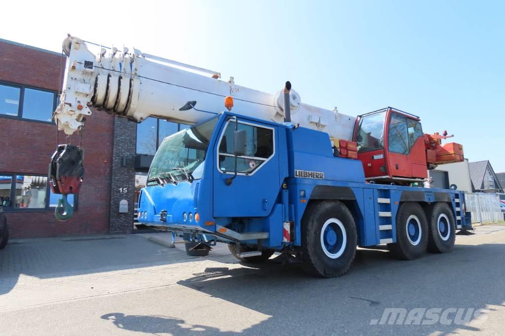 Liebherr LTM 1055-1 Kranen voor alle terreinen