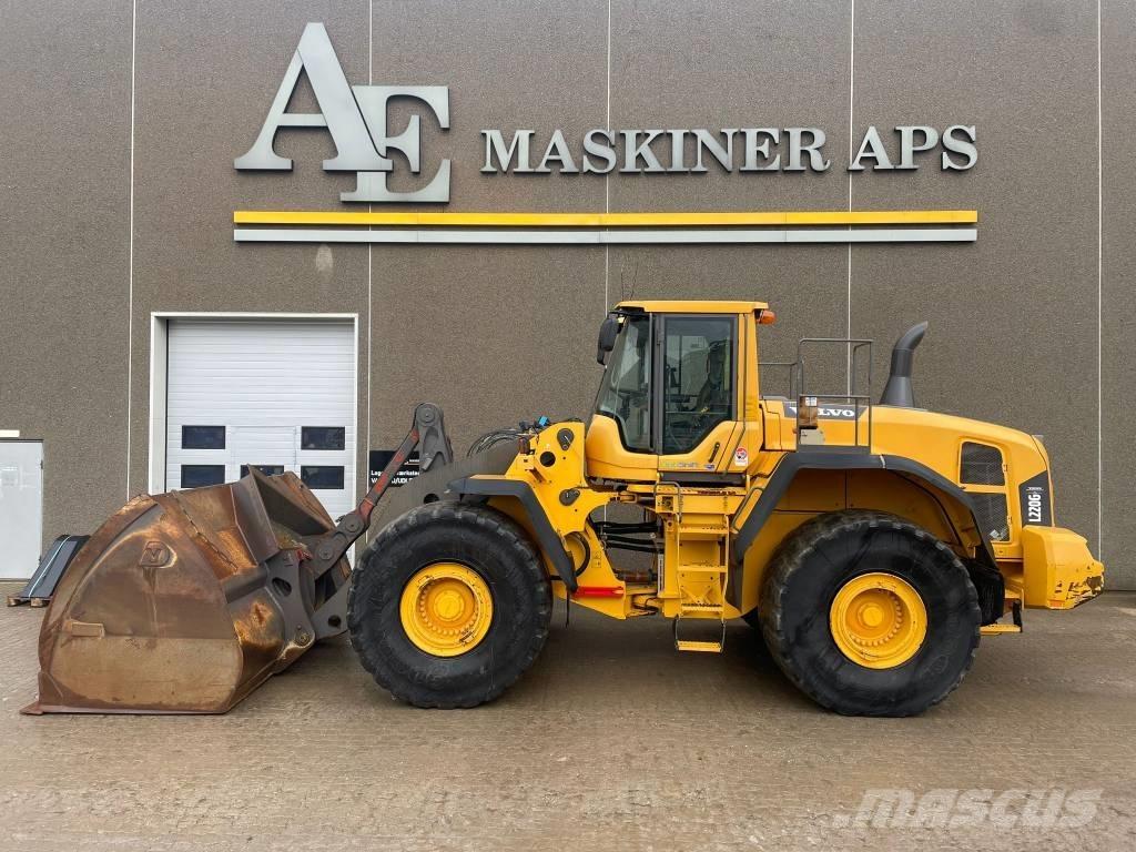 Volvo L220G Wielladers