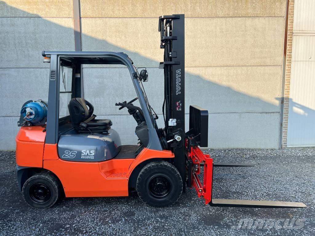 Toyota 42-7 FGF 25 LPG heftrucks