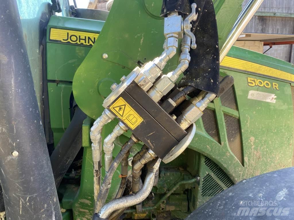 John Deere 5100 R Tractoren