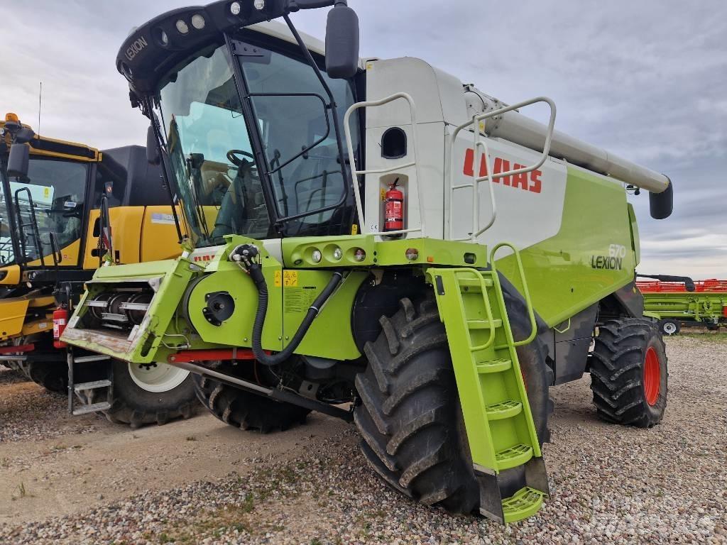 CLAAS Lexion 670 Maaidorsmachines