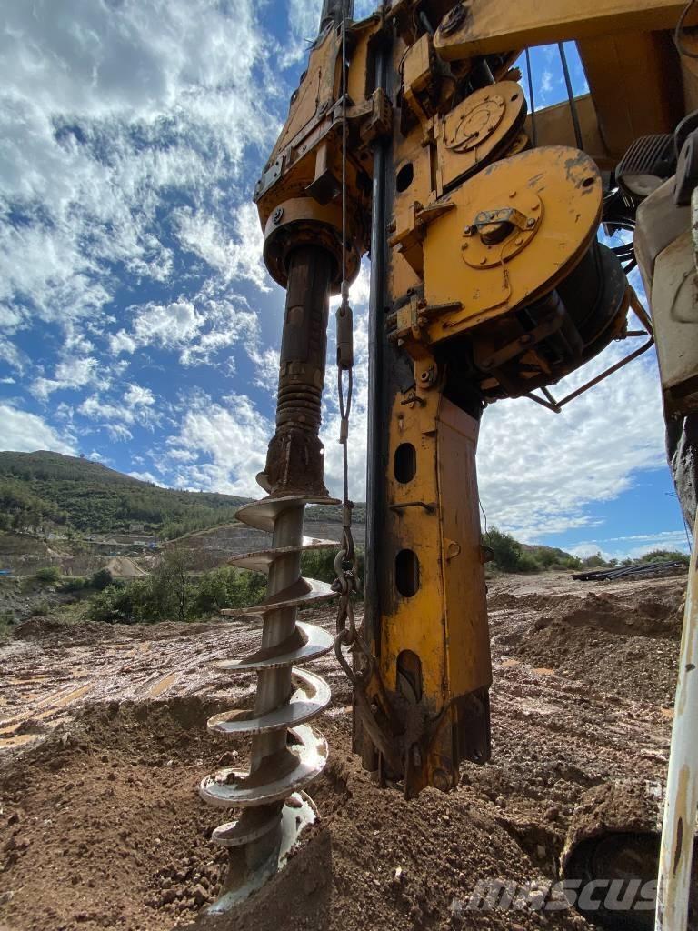 Bauer BG 24 H Zware boorinstallaties