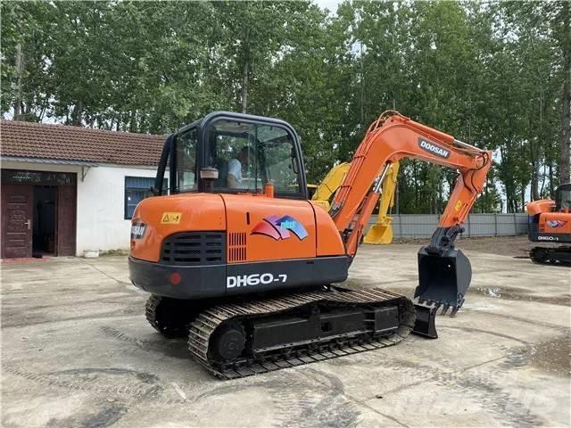 Doosan DH 60-7 Minigraafmachines < 7t
