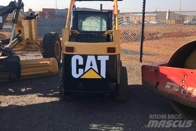 CAT 226B Anders