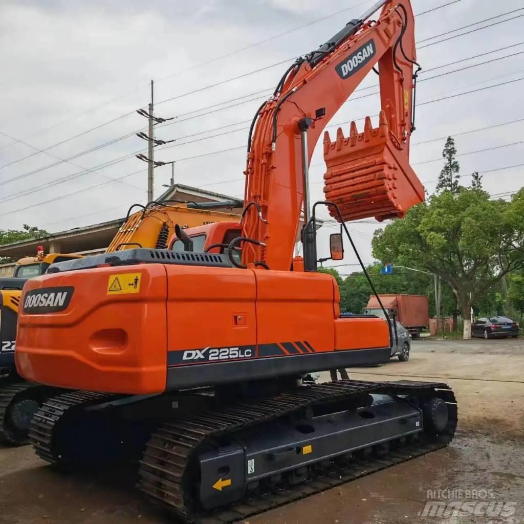 Doosan DX225LC-9C Rupsgraafmachines