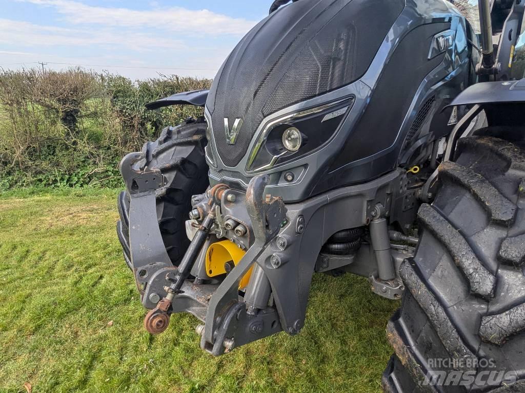 Valtra T 254 Tractoren
