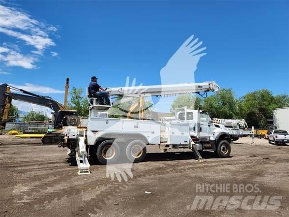 Altec D4065ATR Auto hoogwerkers