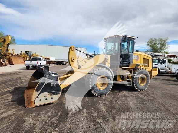 CAT 930M Wielladers