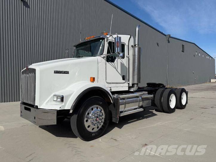 Kenworth T 800 Trekkers