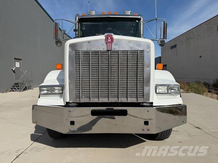 Kenworth T 800 Trekkers