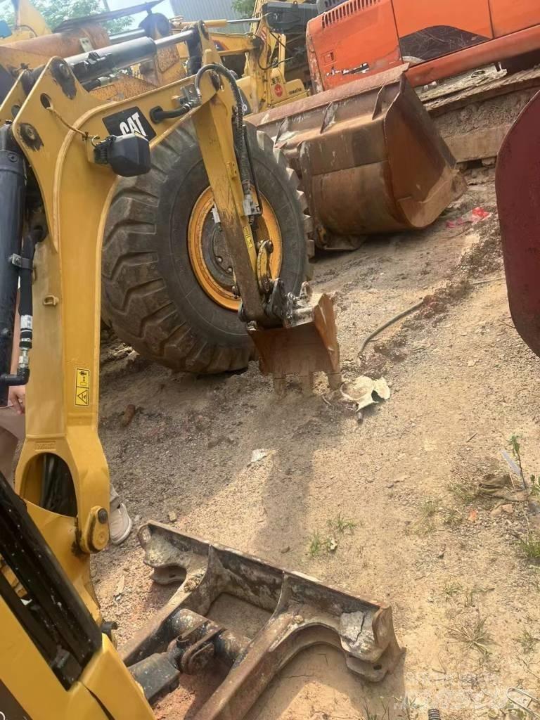 CAT 301.7 Minigraafmachines < 7t