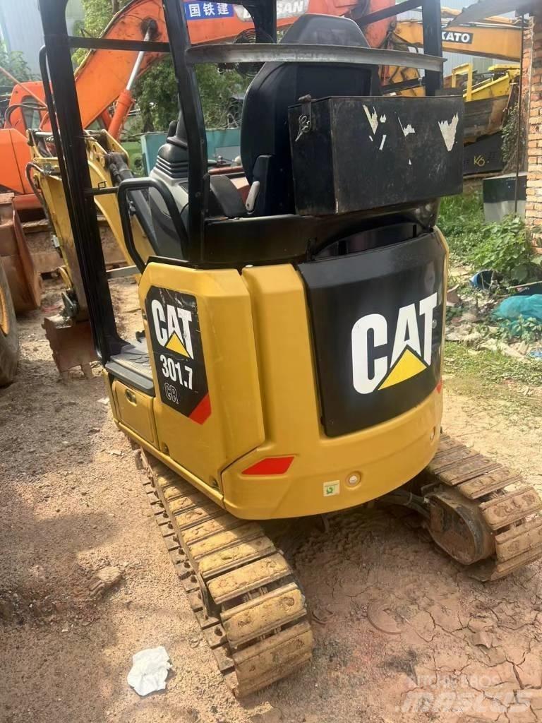 CAT 301.7 Minigraafmachines < 7t