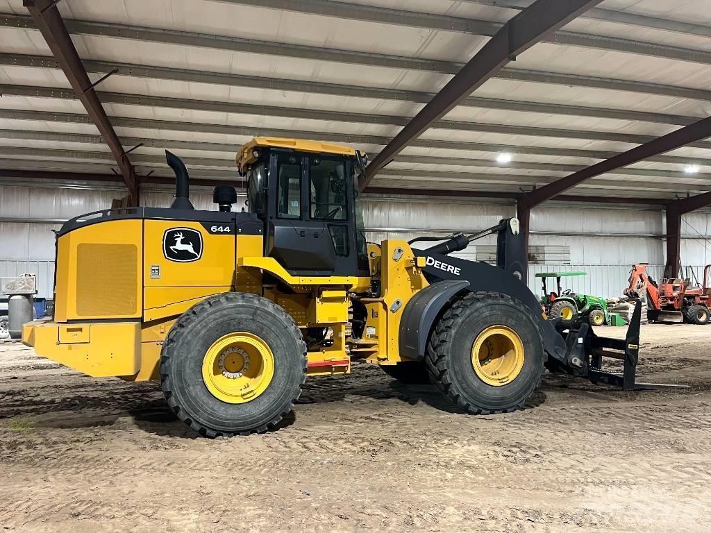 John Deere 644P Wielladers