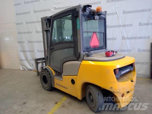 Jungheinrich DFG 430 Diesel heftrucks