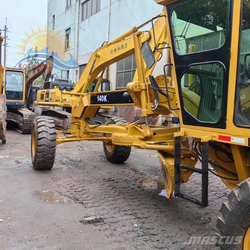 CAT 140K Graders