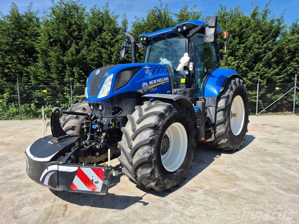 New Holland T7.225 Tractoren