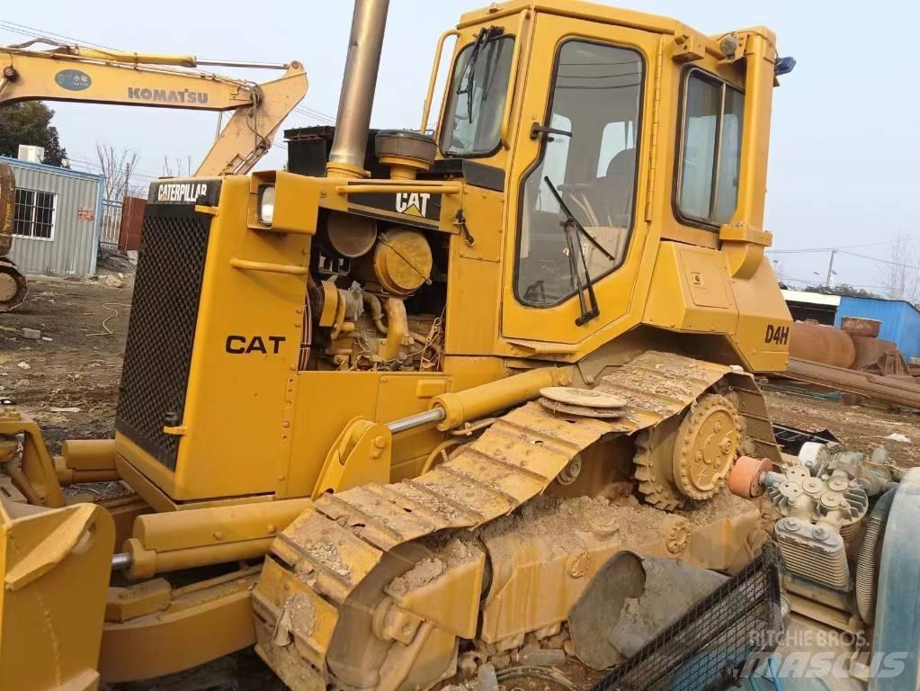 CAT D 4 H Rupsdozers