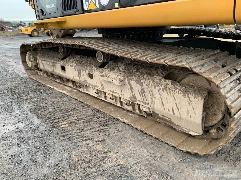 CAT 329 D Rupsgraafmachines
