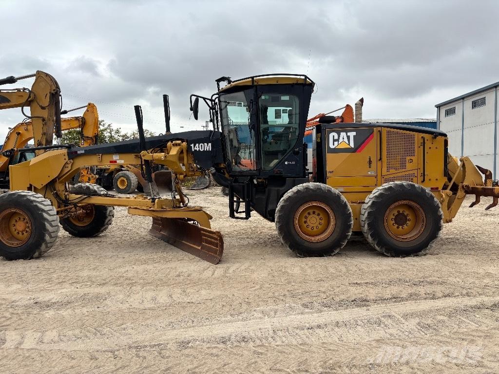 CAT 140M Graders