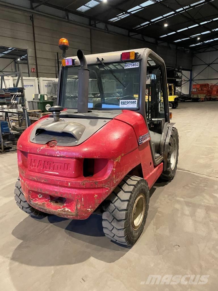 Manitou MH 25.4 Vorkheftruck voor zwaar terrein