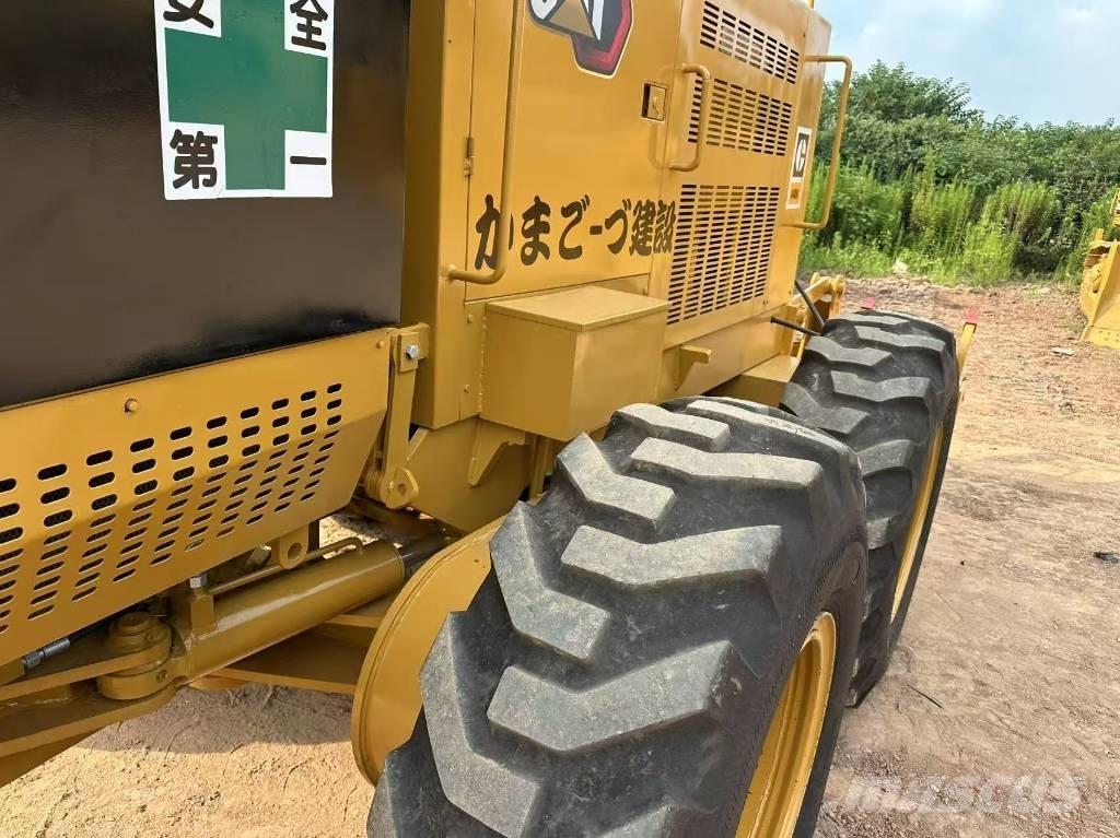 CAT 140K Graders
