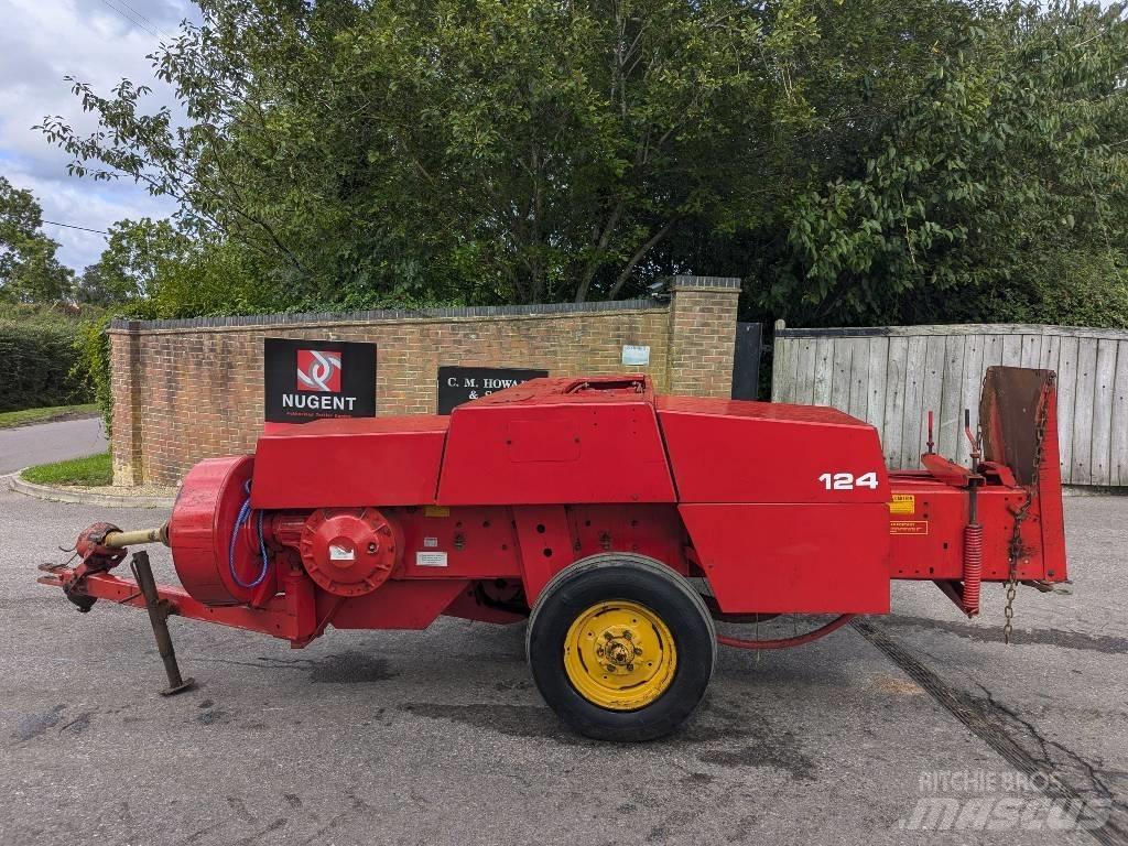 Massey Ferguson 124 Vierkante balenpers