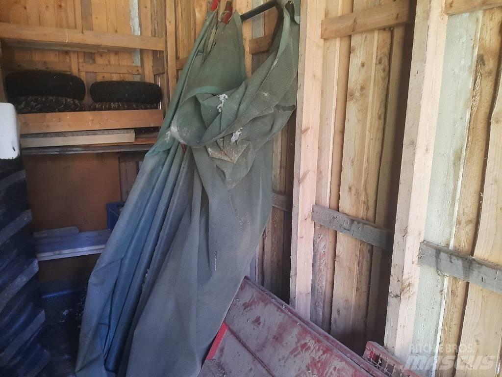 Tuhti Rehulaidat M90 Overige aanhangers