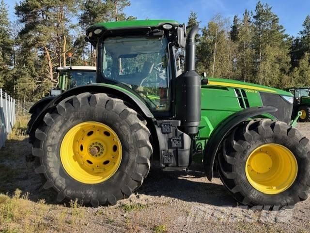 John Deere 7290 R Tractoren