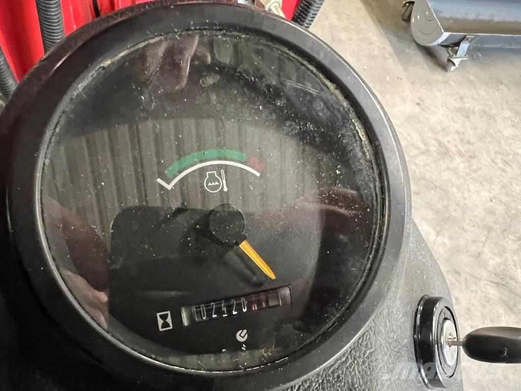 Fuchs F 853 H Knik- en schrankladers